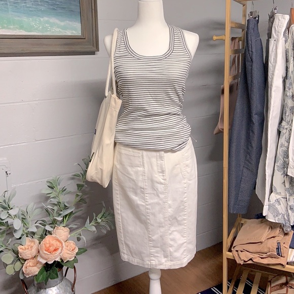 Ann Taylor Dresses & Skirts - NWOT Ann Taylor White Denim Skirt Size 6